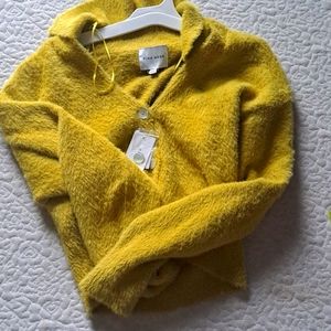 Fuzzy green sweater !